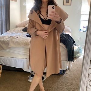 Gorgeous MINKPINK Tan Coat